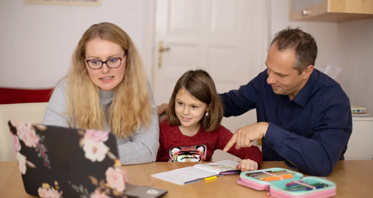10 signs you have a toxic daughter-in-law